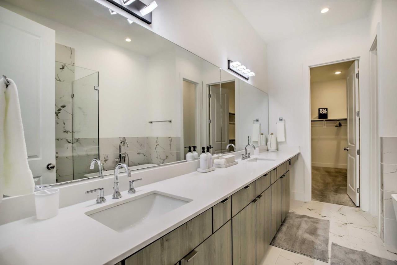 Newly-Built Luxury Galleria Area Townhome! Houston Exterior foto